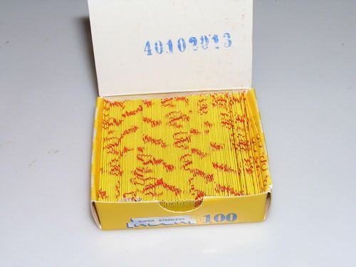 Shark Super Stainless Straight Edge Barber Razor Blades for Professional Barber Razors (B003BRQ36O)